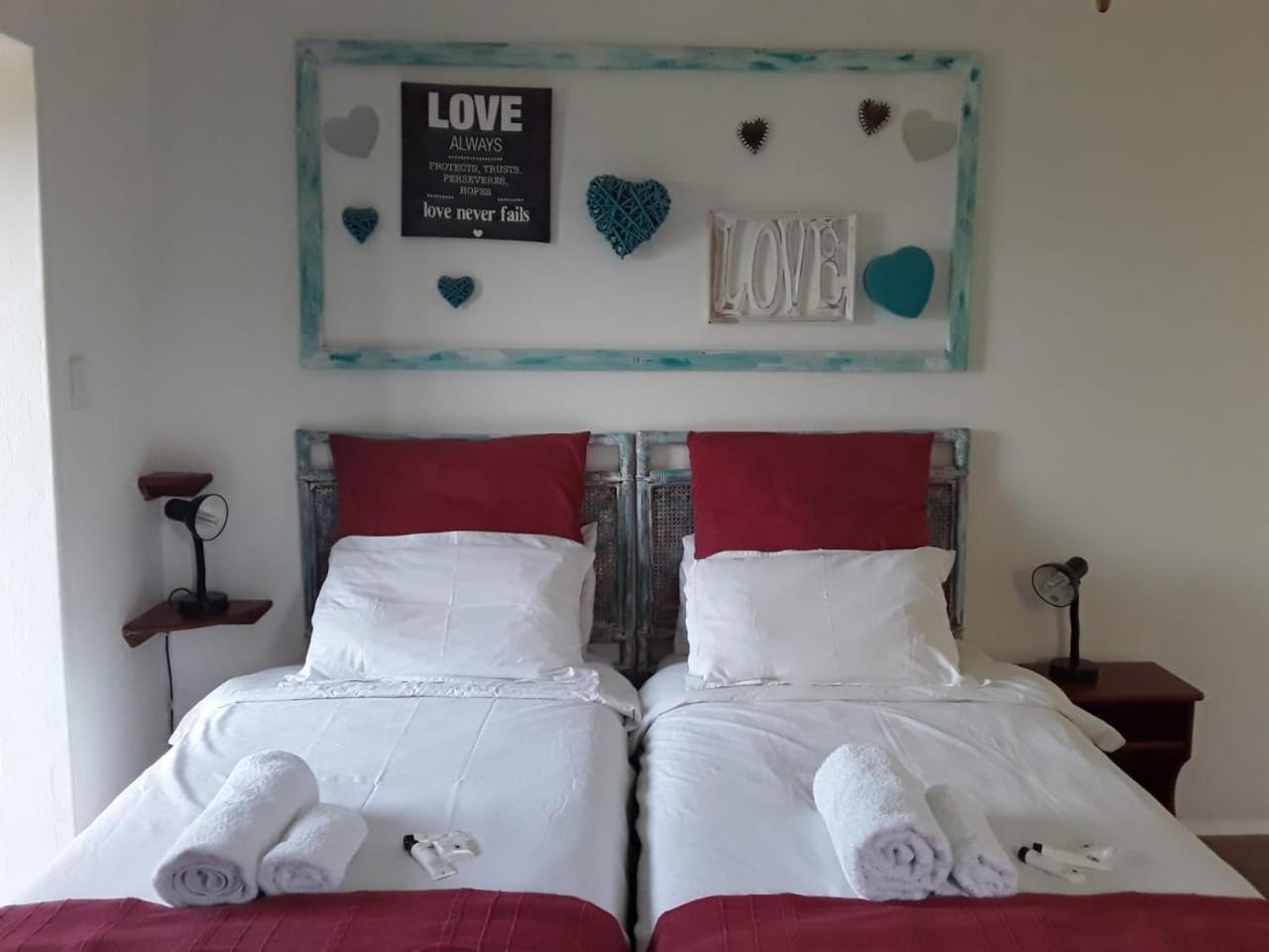 Khaya La Manzi Guest Lodge Hibberdene Eksteriør bilde